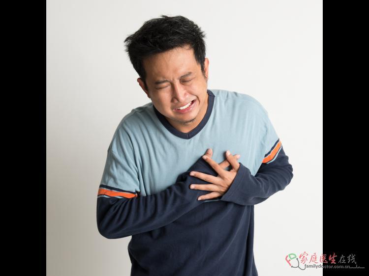 两胸中间骨头按压疼?辨明诱因再应对 - 识别与诊断 - 家医大健康